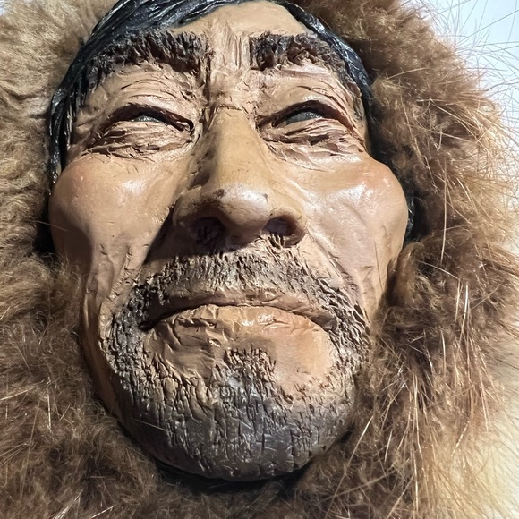 Vintage Alaskan Inuit Eskimo Man Fur Trimmed Art Face Mask - Picture 4 of 8